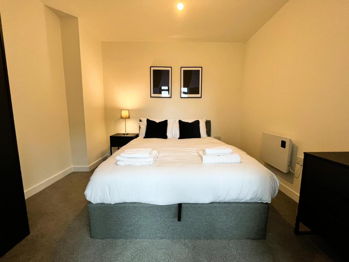 Fantastic One Bedroom Apartment Near Old Trafford Stadium Manchester Eksteriør bilde